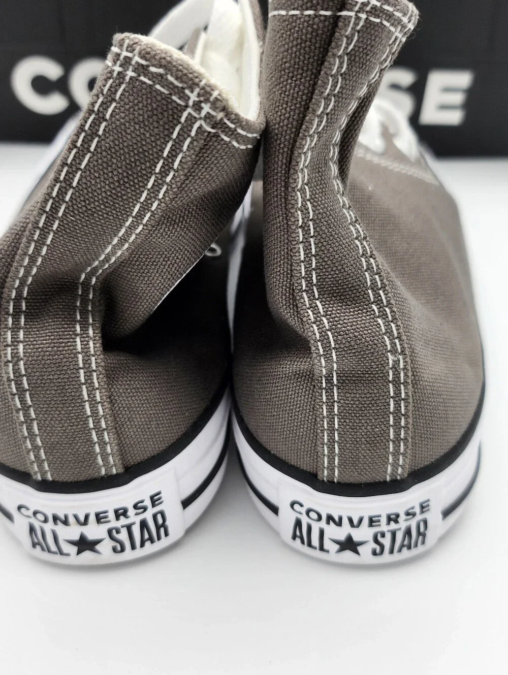 Converse All Stars Chuck Taylor High Top Sneakers - Size 4 Men/6 Women / NIB - Picture 4 of 11